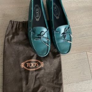 Tod’s loafers